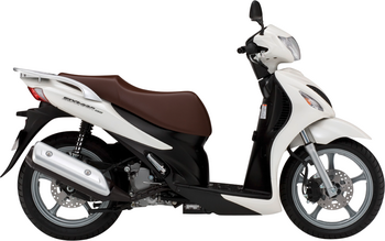 SUZUKI SIXTEEN 150 (UX150)