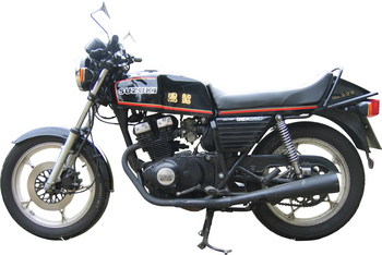 SUZUKI GSX 250 E