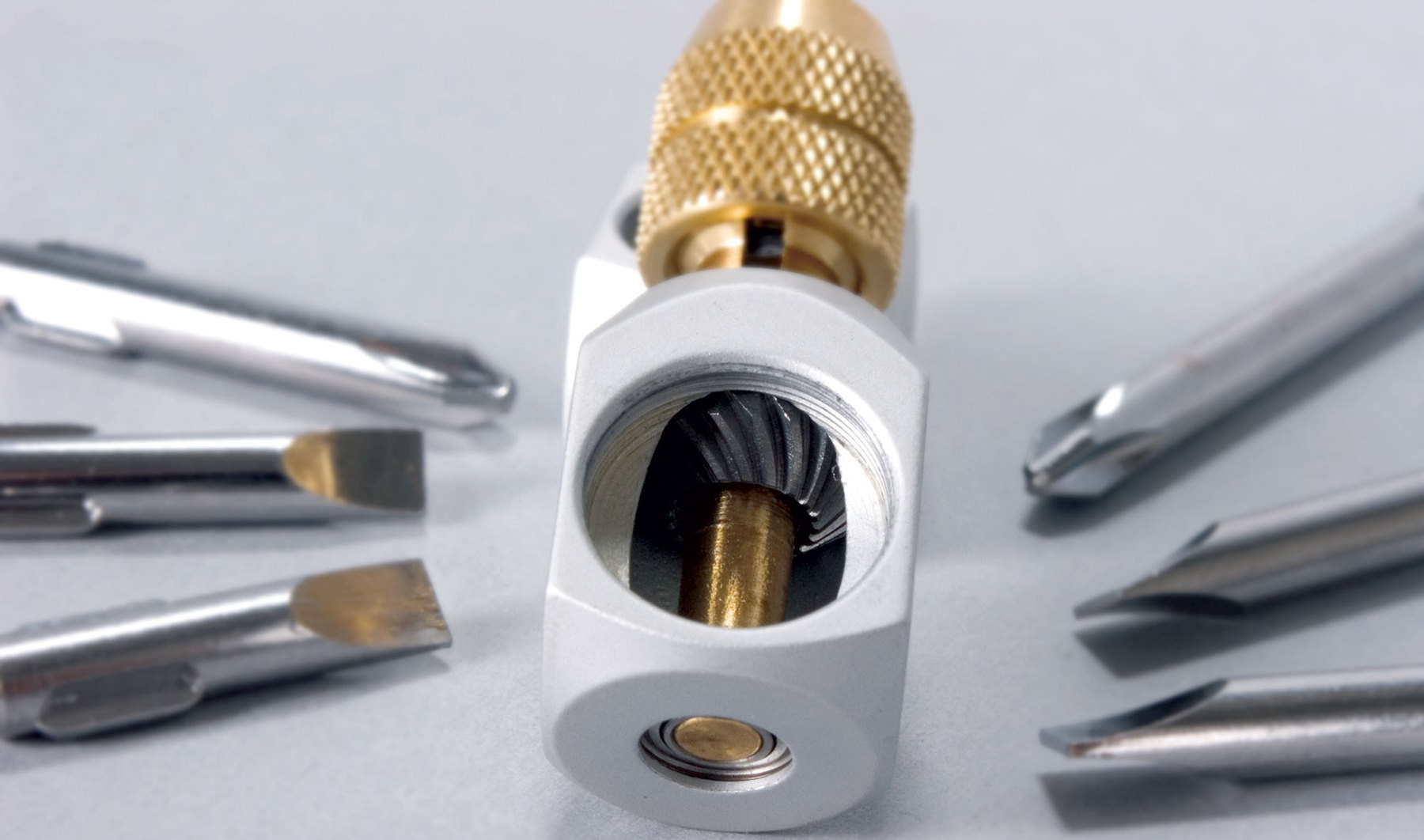 2 Cacciaviti Angolari Per Avvitatore - Set Punta Lunga E Corta Per Lavori Stretti